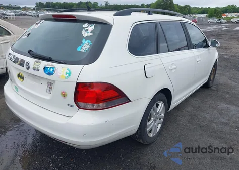 2013 Volkswagen Jetta Sportwagen 2.0L Tdi from USA, damaged, VIN 3VWPL7AJ2DM604624